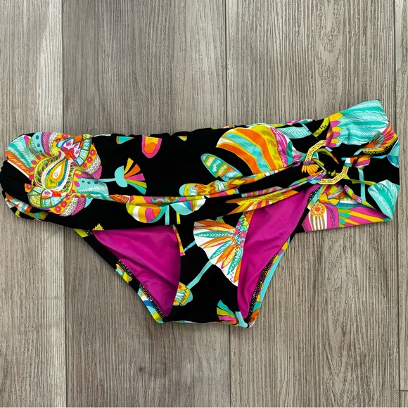 TRINA TURK Tahitian Floral bikini | ring front top in 12 & hipster bottom 8 - Picture 5 of 7